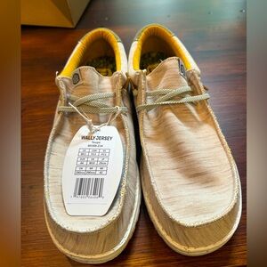 Hey Dude Wally Jersey taupe size M11(US) NWT